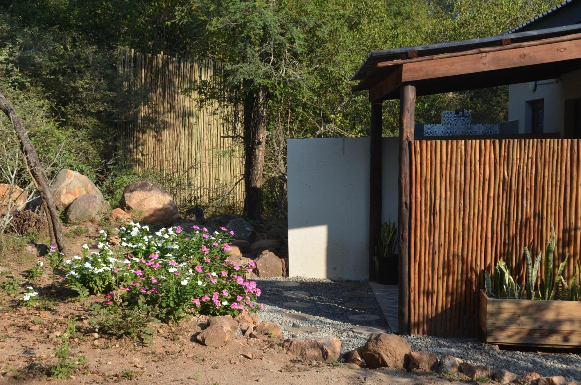 Kholiwe On Kruger Lodge & Safaris Marloth Park Exterior foto